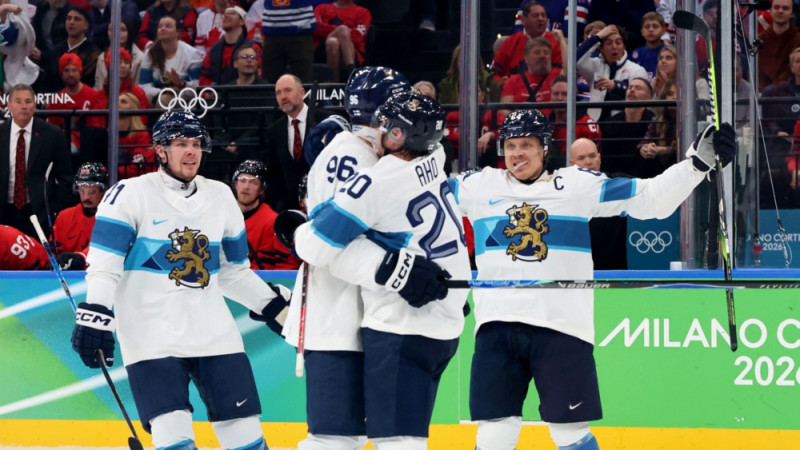 Somija hokeja bronzas duelī lūkos revanšēties slovākiem, kalnos turpinās dalīt medaļas