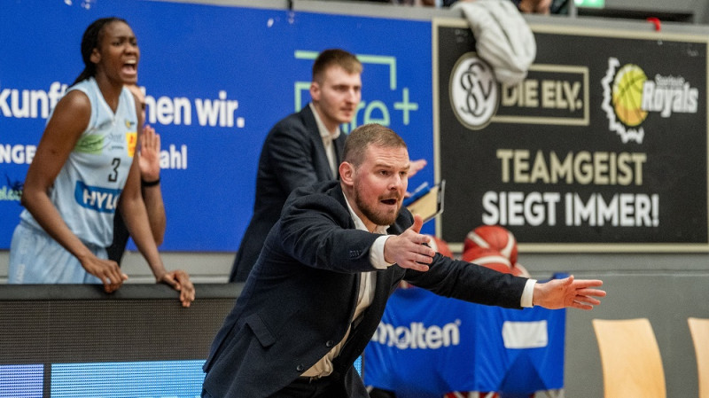 Rožlapas komanda nopelna pagarinājumu, taču zaudē Vācijas kausa pusfinālā