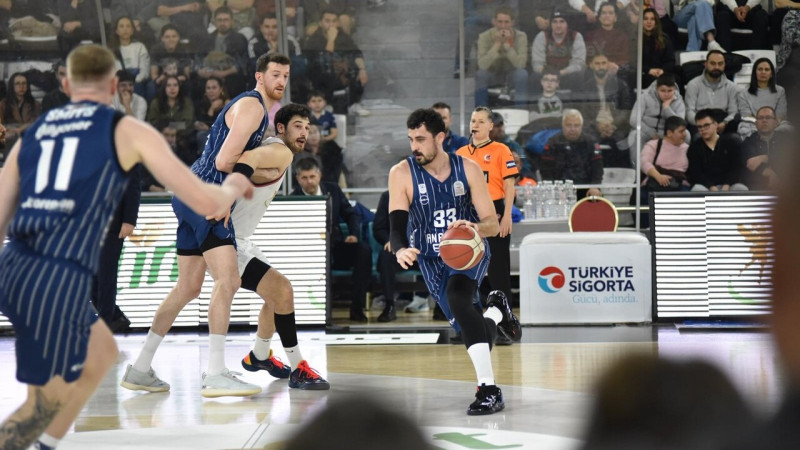 Šmits Turcijas Superlīgā atgriežas ar 0/5, Polijas varonim Loidam 20 punkti