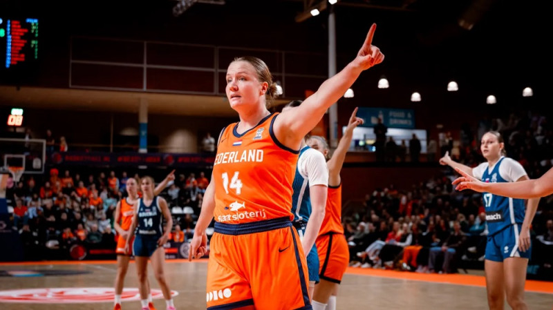 Emese Hofa tuvu "triple-double", Latvijas nākamā pretiniece uzvar Igauniju