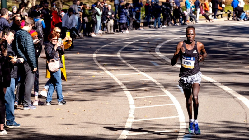 Ņujorkas maratona uzvarētājs diskvalificēts par dopinga lietošanu