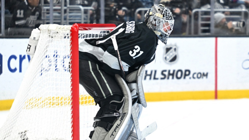 "Kings" vārtsargs atzīts par NHL nedēļas labāko spēlētāju