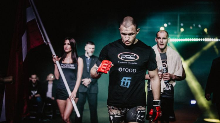 Pāragri mūžībā devies bijušais Latvijas MMA čempions Roberts Skujiņš