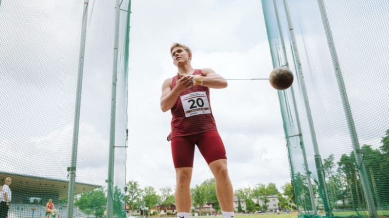 Nunguram un Lambam Vācijā otrās vietas "Juniors Gala" sacensībās vieglatlētikā