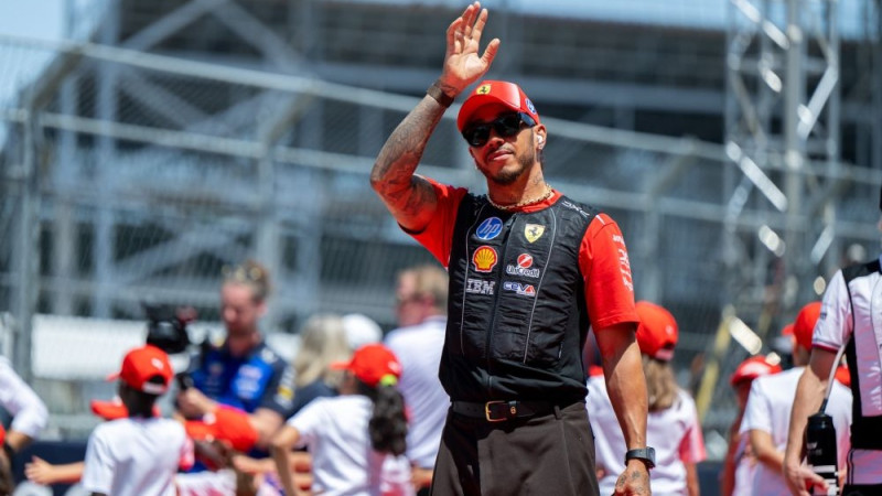 Gaidīšana ir galā – Hamiltons izcīna pirmo uzvaru pie "Ferrari" stūres