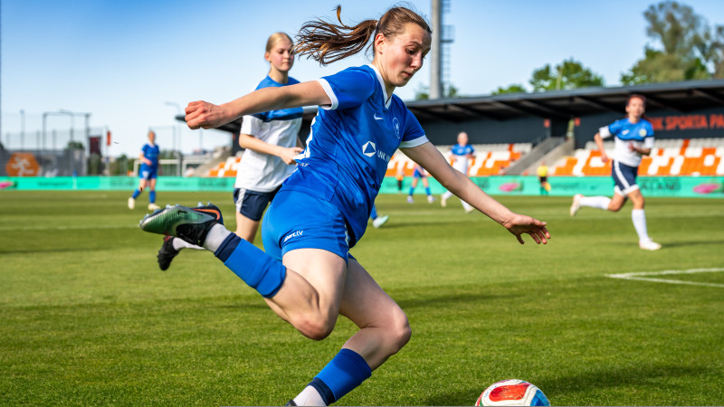 RFS futbolistēm 14:0, "Metta" uzvar ar 7:0