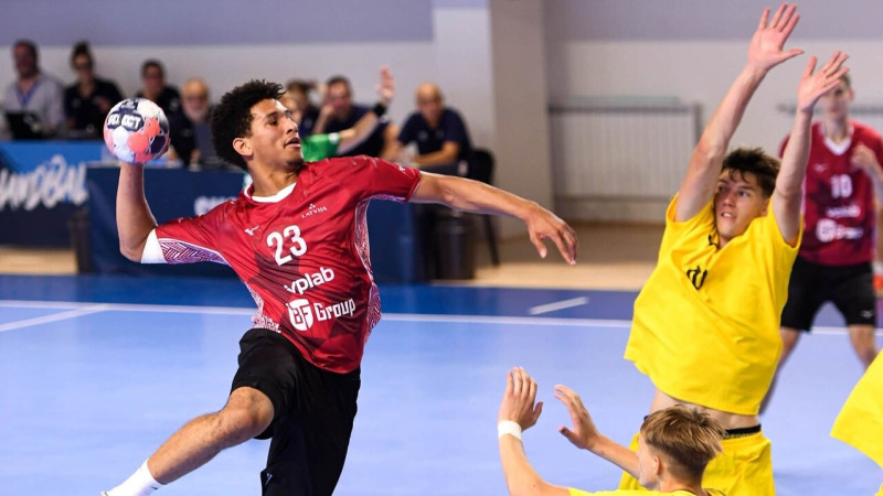 Latvijas U18 handbolisti Eiropas meistarsacīkstes iesāk un pabeidz ar ukraiņu pieveikšanu