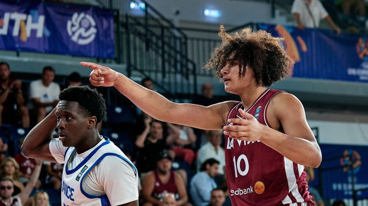 Beruē atzīts par Eiropas čempionāta MVP, simboliskajā izlasē arī Jahovičs
