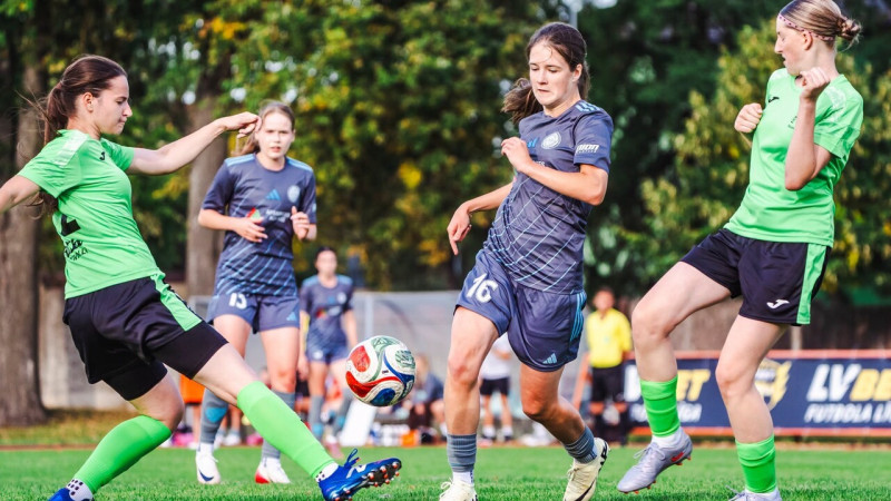 "Riga" futbolistēm 11 dienās 51 bumba Rēzeknē, 17 gadniecei – 17 no tām